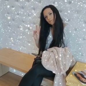 Meet your Posher, Marissa